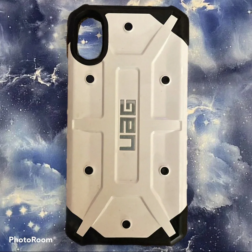 URBAN ARMOR GEAR Pathfinder Series, Iphone X Phone Case, White & Black, NEW!